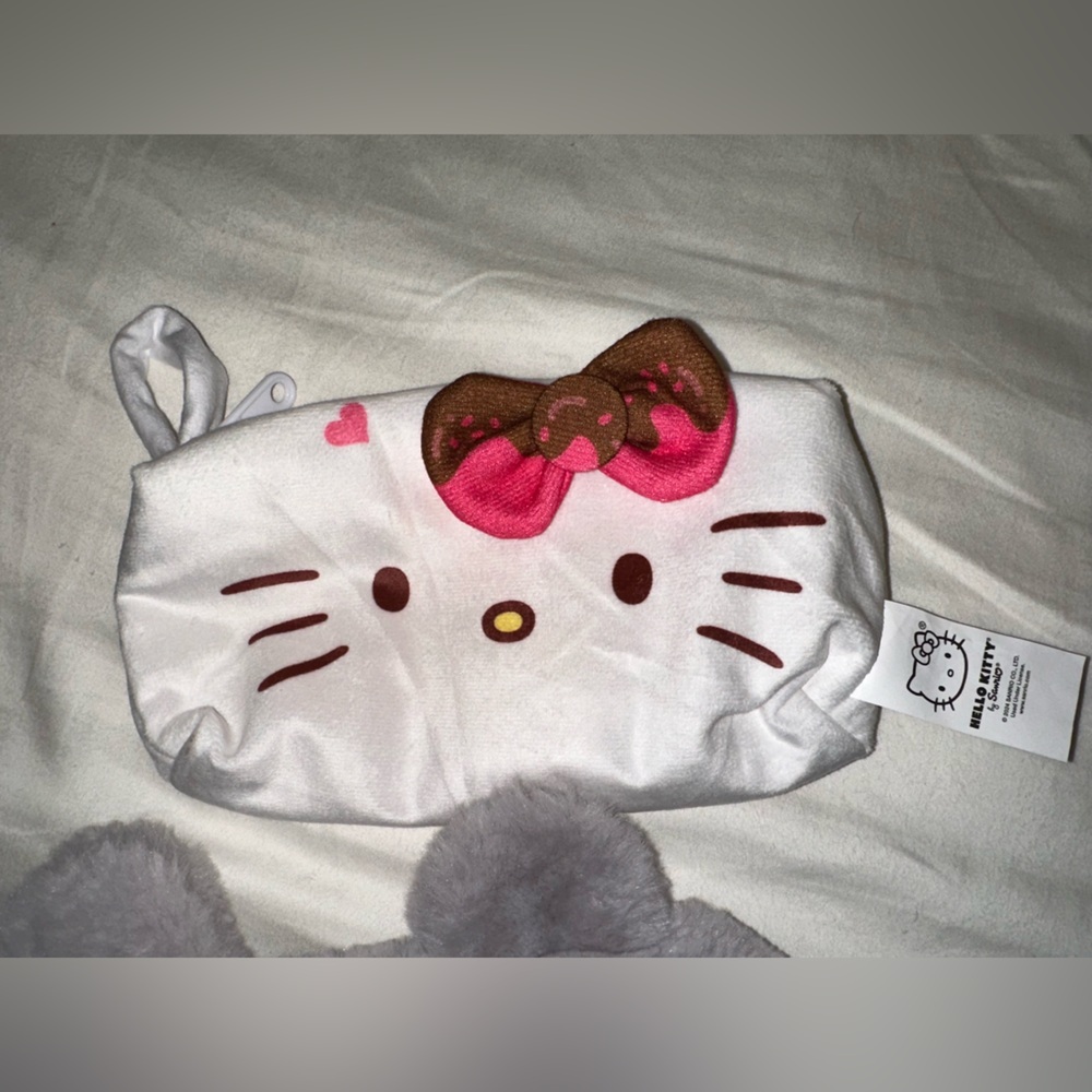 Small pouch bundle​‎ - Picture 2 of 7